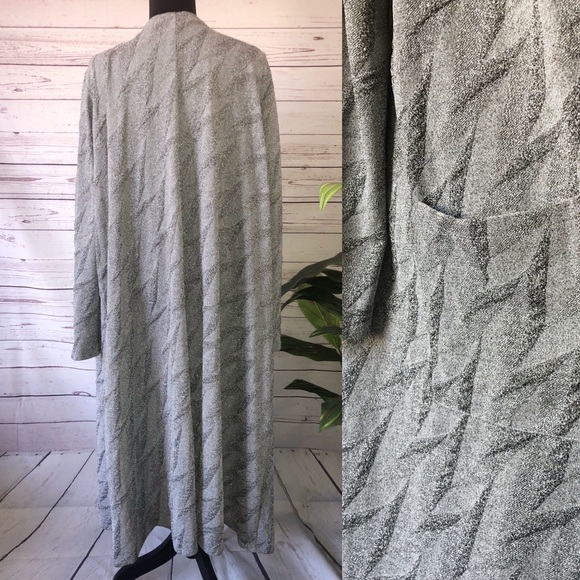 NWOT•LULAROE ELEGANT Silver Sarah Cardigan Duster - Picture 4 of 7